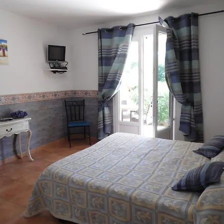 Couette-café Locations Rocca Rossa Palombaggia Classees 3 Etoiles *