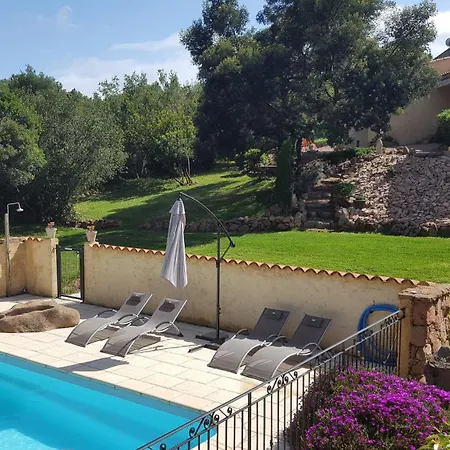 Locations Rocca Rossa Palombaggia Classees 3 Etoiles Couette-café Porto-Vecchio (Corsica)